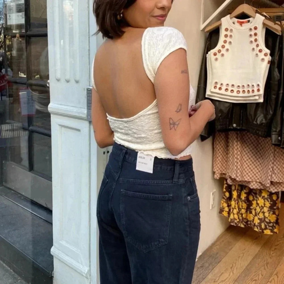 NWT Find Me Now Second Skin Moonlight Mesh Lace Backless Tee Crop Cream - Picture 3 of 14